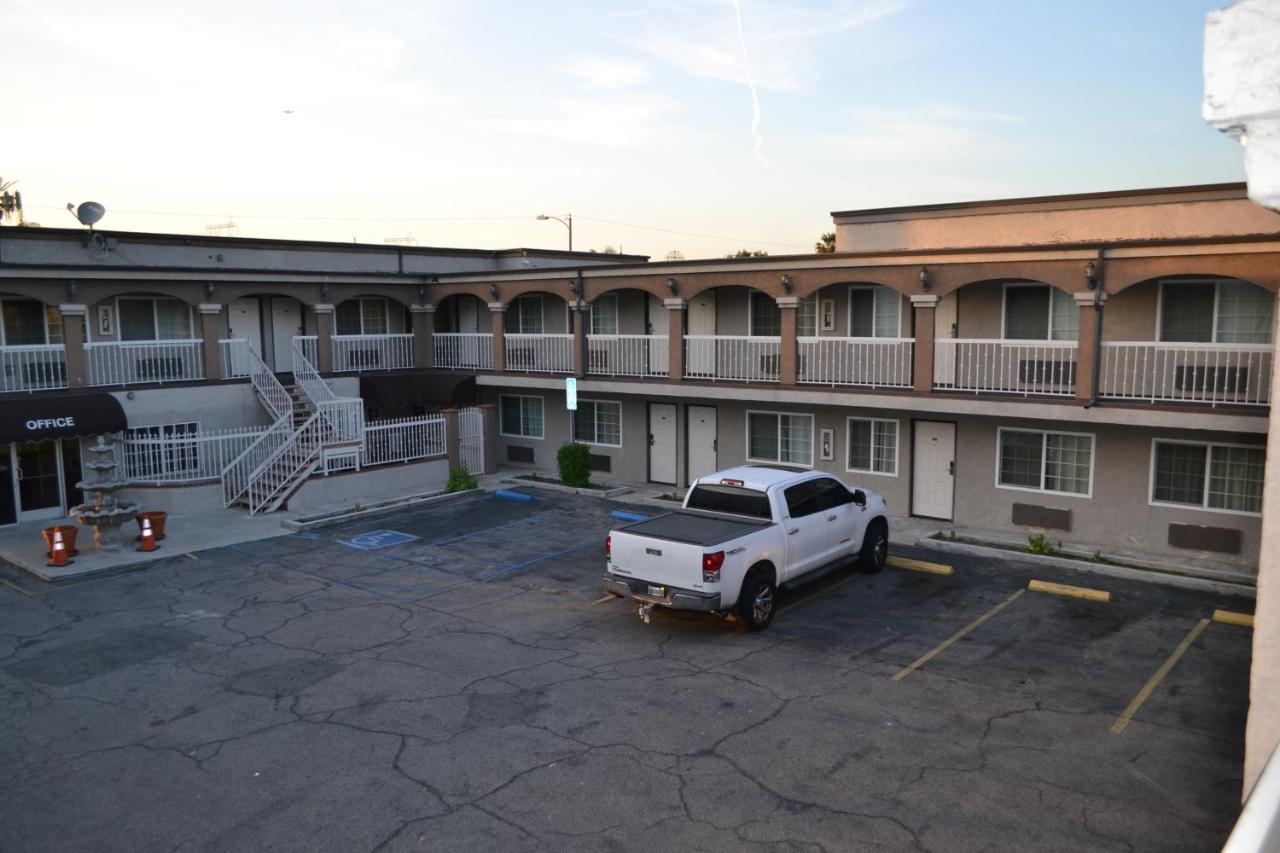 Bell Gardens Inn Los Angeles - Bell Gardens Buitenkant foto
